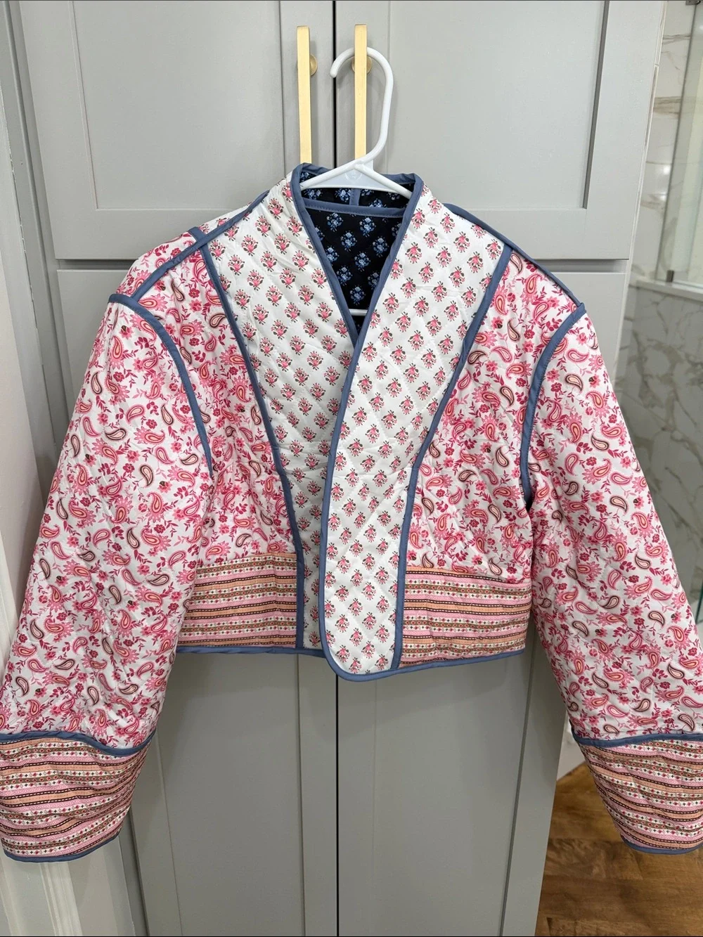 N/A quilted paisley